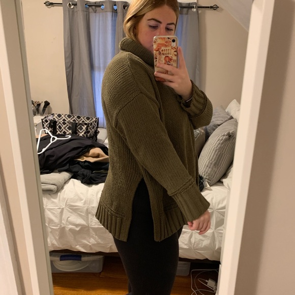 Sweaters - Aerie turtleneck